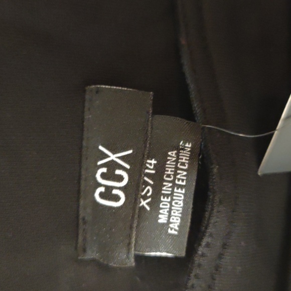 Black soft jumpsuit with back and side pockets; elastic leg bottoms - Picture 4 of 10